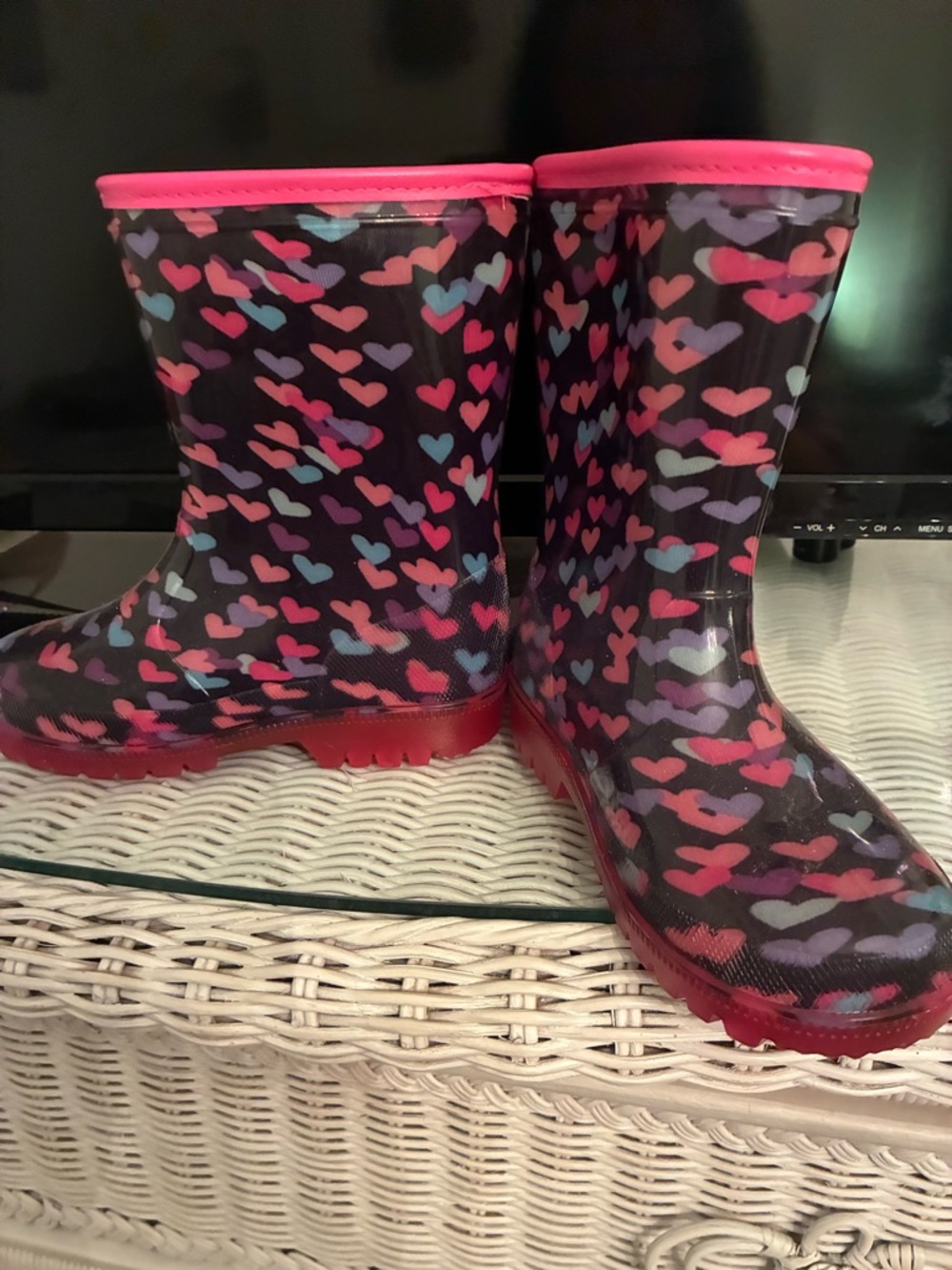 Stride Rite Kids Heart Pattern Rain Boots in Black and Pink